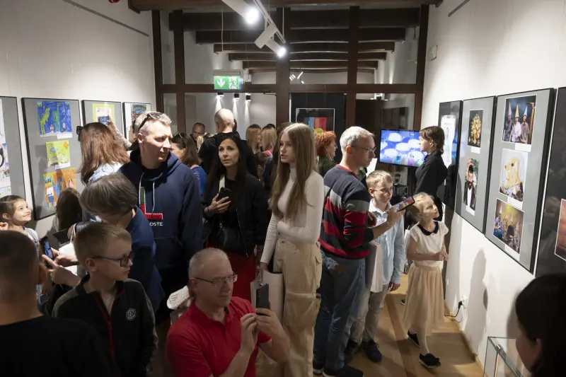 Zwiedzanie wystawy Prace moja przygoda w muzeum