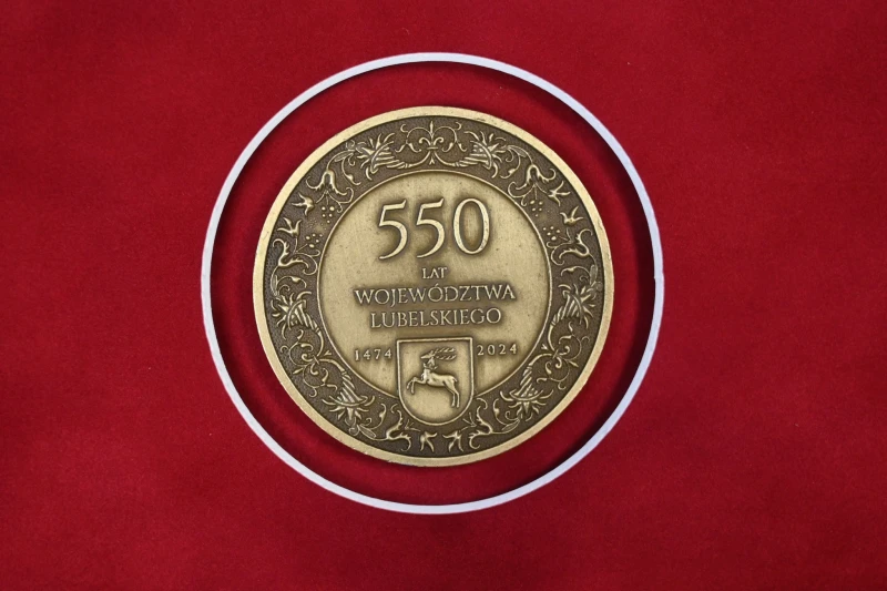 Medal dla Muzeum z okazji Jubileuszu 550 – lecia Województwa Lubelskiego.