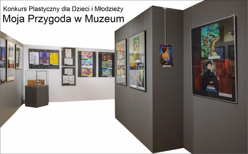Ekspozycja prac plastycznych dzieci i młodzieży prezentowana na wystawie konkursu „Moja Przygoda w Muzeum”